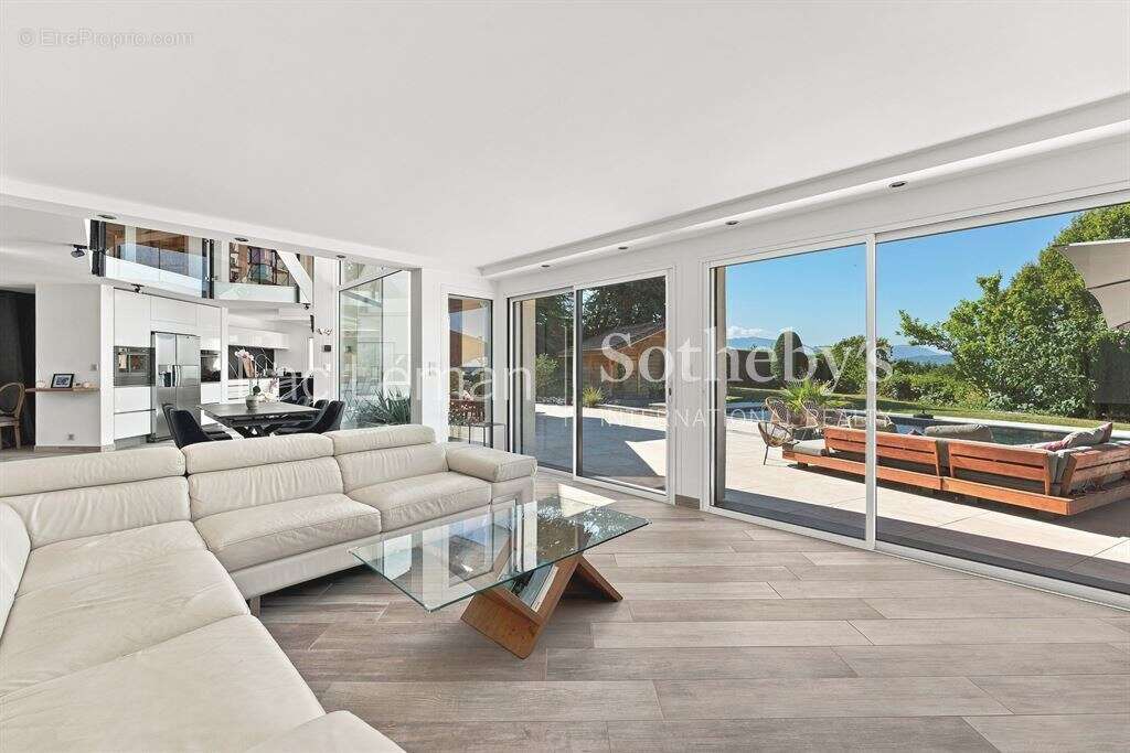 Villa Contemporaine d'Exception avec 4 Chambres en Suite - photo 7