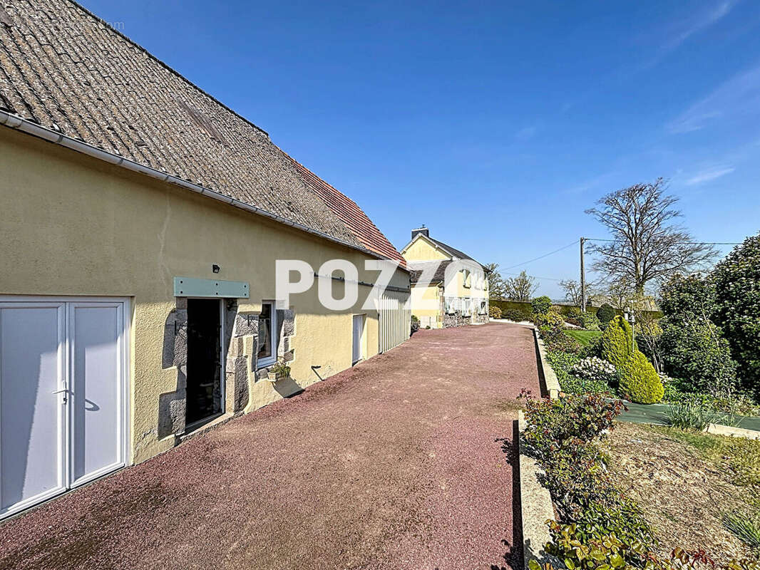 Maison à LANDELLES-ET-COUPIGNY