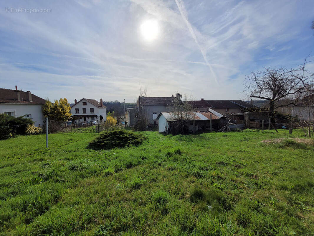 Maison à AIXE-SUR-VIENNE