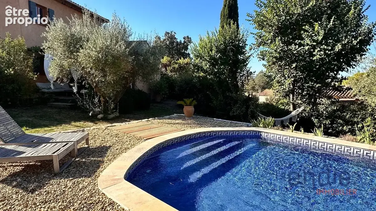 A Lorgues, charmante bastide de 158m2, 4 chambres, studio et piscine - photo 3