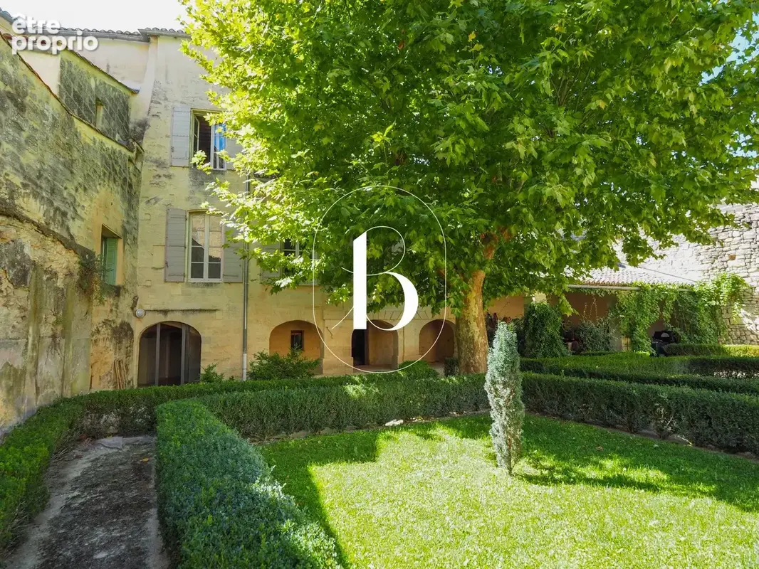 Appartement à UZES