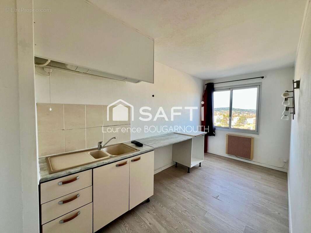 Photo 4 - Appartement à BAGNOLS-SUR-CEZE