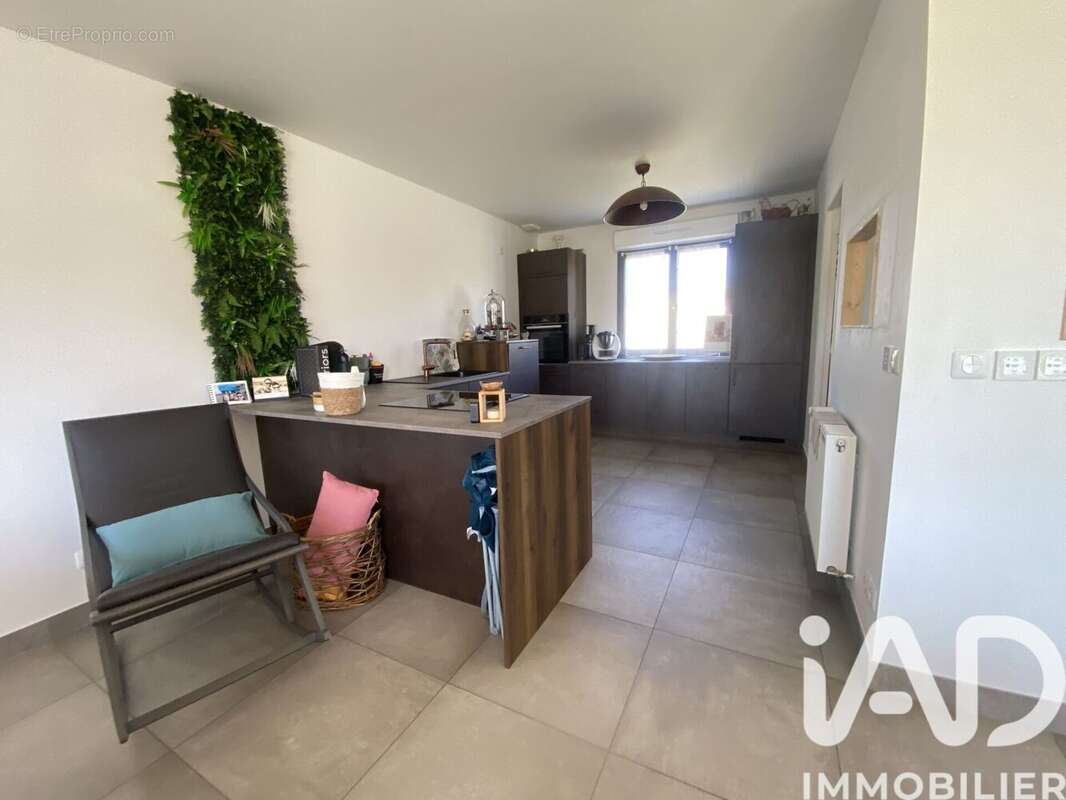 Maison 96 m² à Barbechat  - photo 2