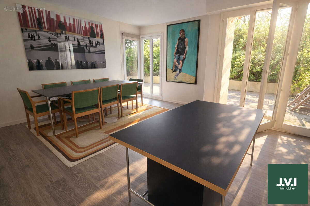 Appartement à ENGHIEN-LES-BAINS