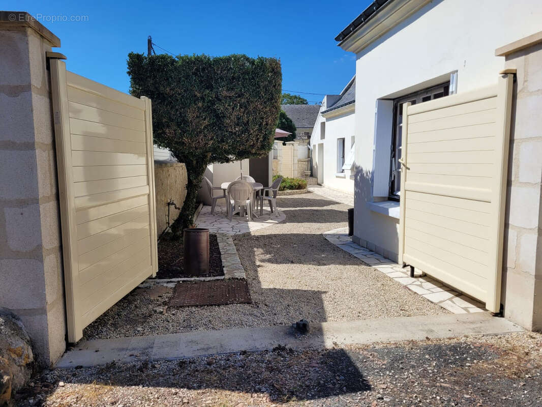 Maison à CINQ-MARS-LA-PILE