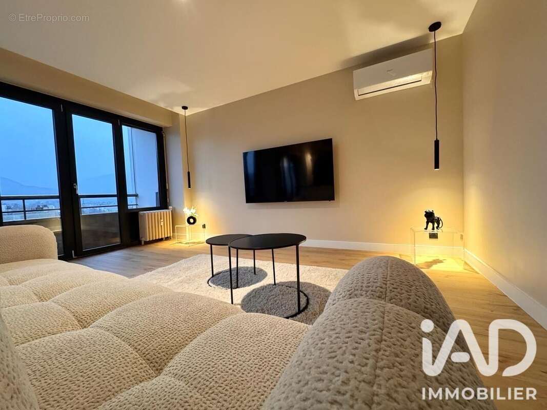 Appartement 68 m² à Chambery  - photo 2