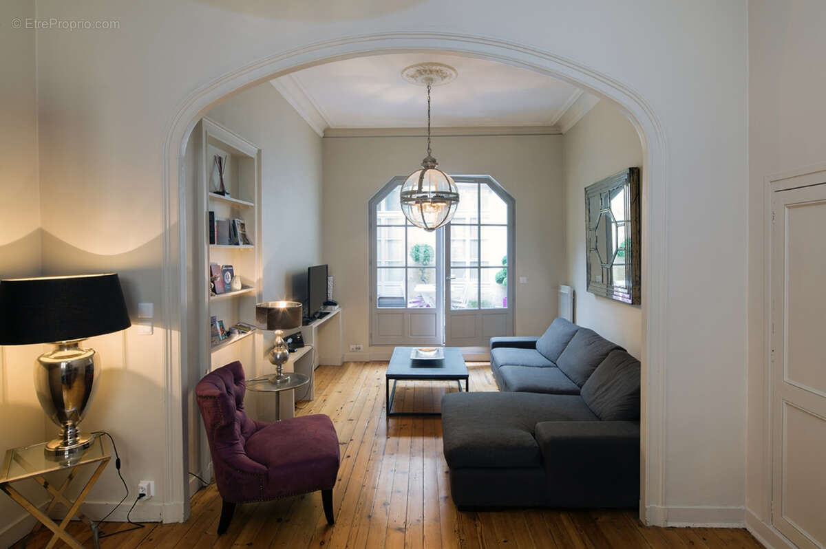 4 pièces de charme avec terrasses - Quartier Pey Berland - photo 4