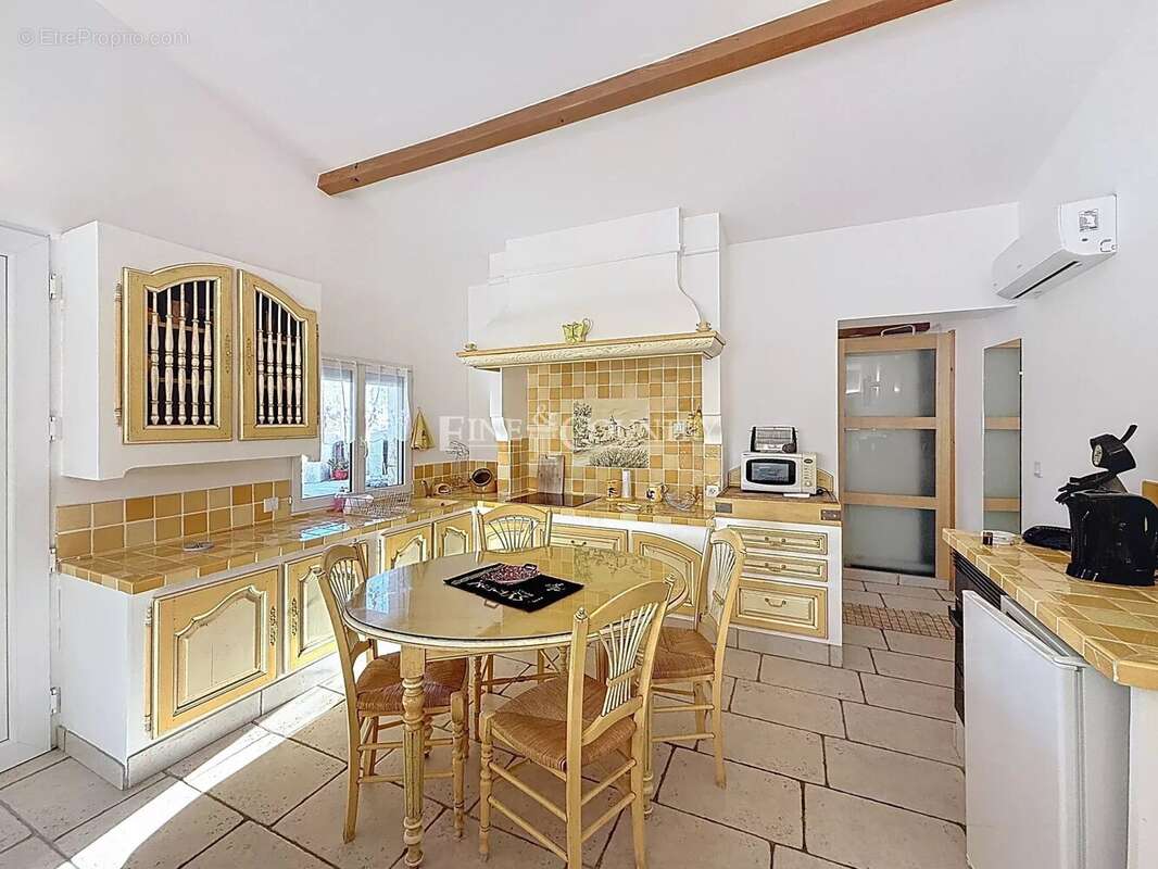 Maison à LES ADRETS-DE-L&#039;ESTEREL