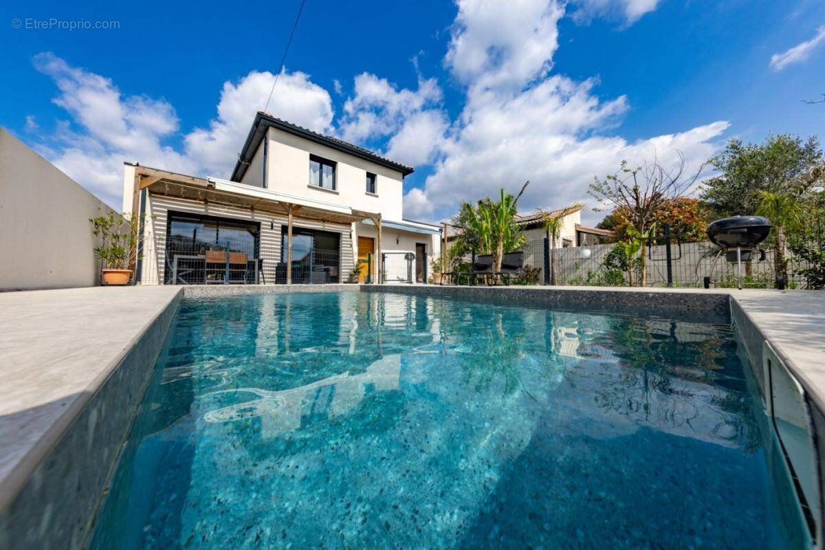 Maison à AIGUES-VIVES