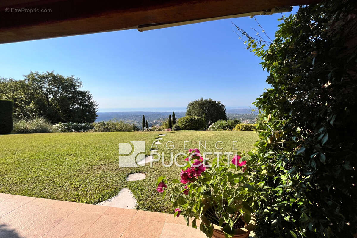 Maison 221 m² à Vence  - photo 4
