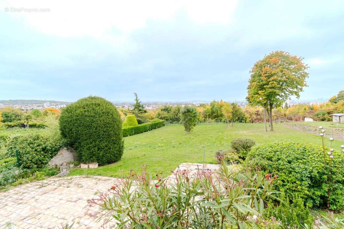 Maison à DEUIL-LA-BARRE