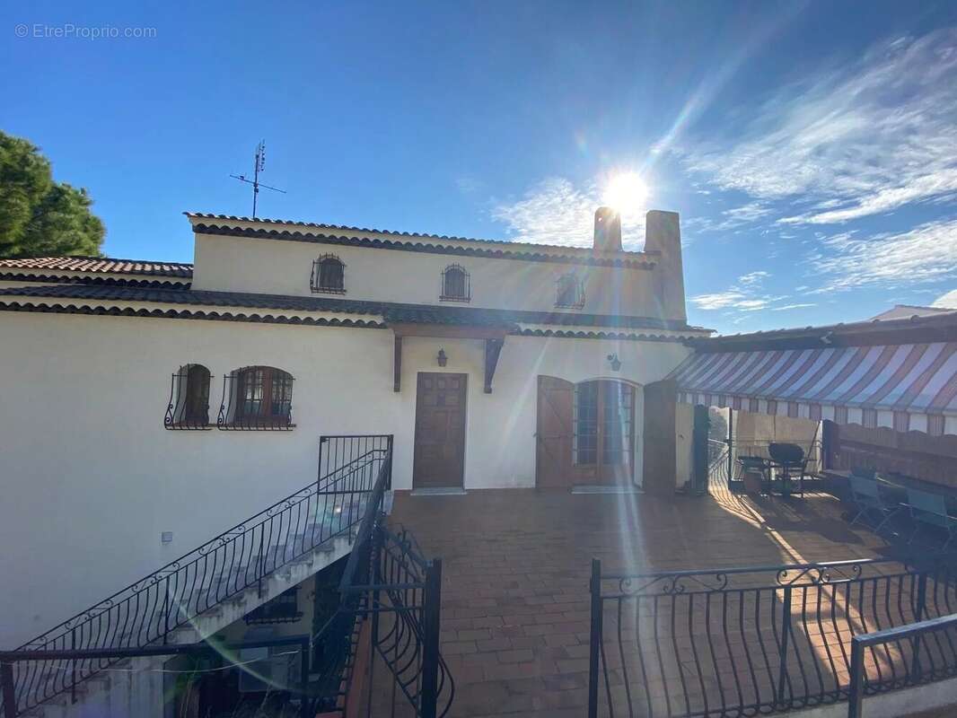 Maison à LA VALETTE-DU-VAR