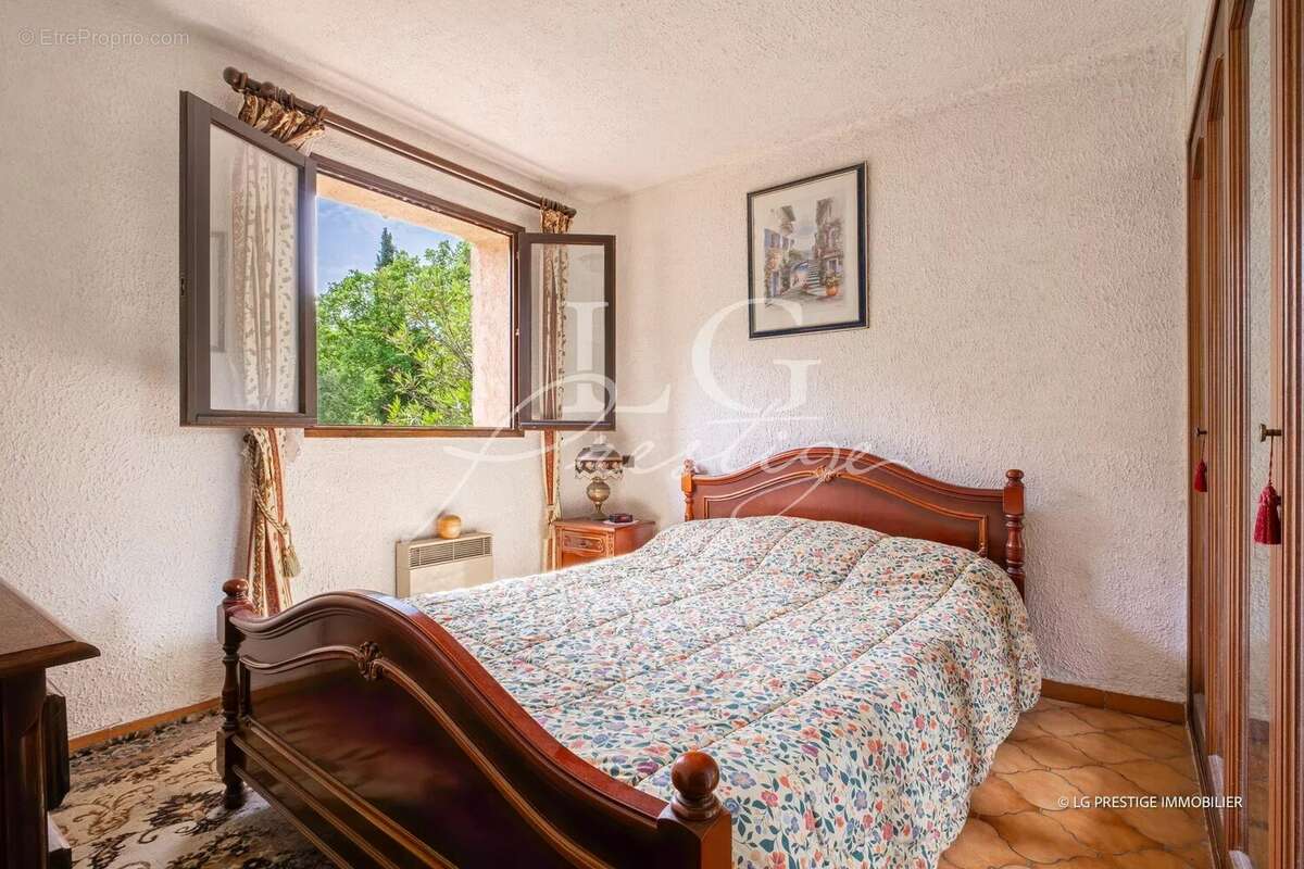 Maison à MONTAUROUX