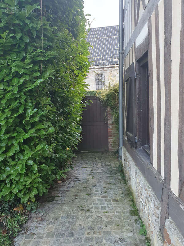 Maison à PONT-L'EVEQUE