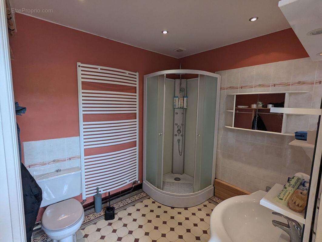 Maison bourgeoise 170m2 5 chambres Terrain 2 217m2 - photo 10