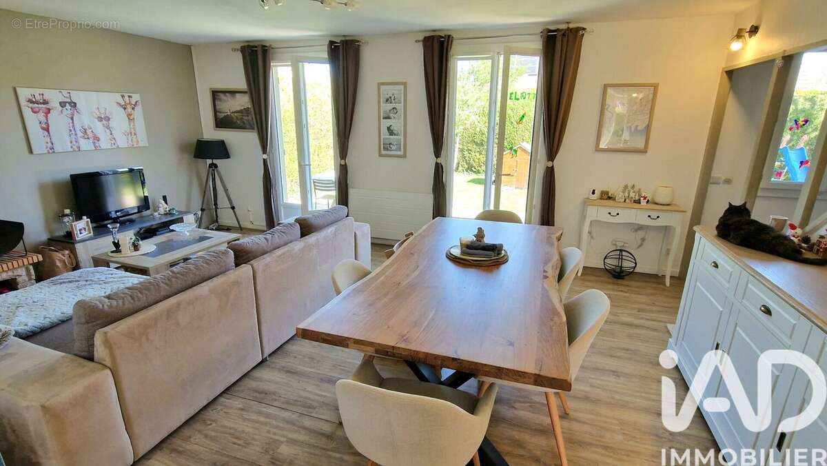 Photo 5 - Maison à VILLEJUST