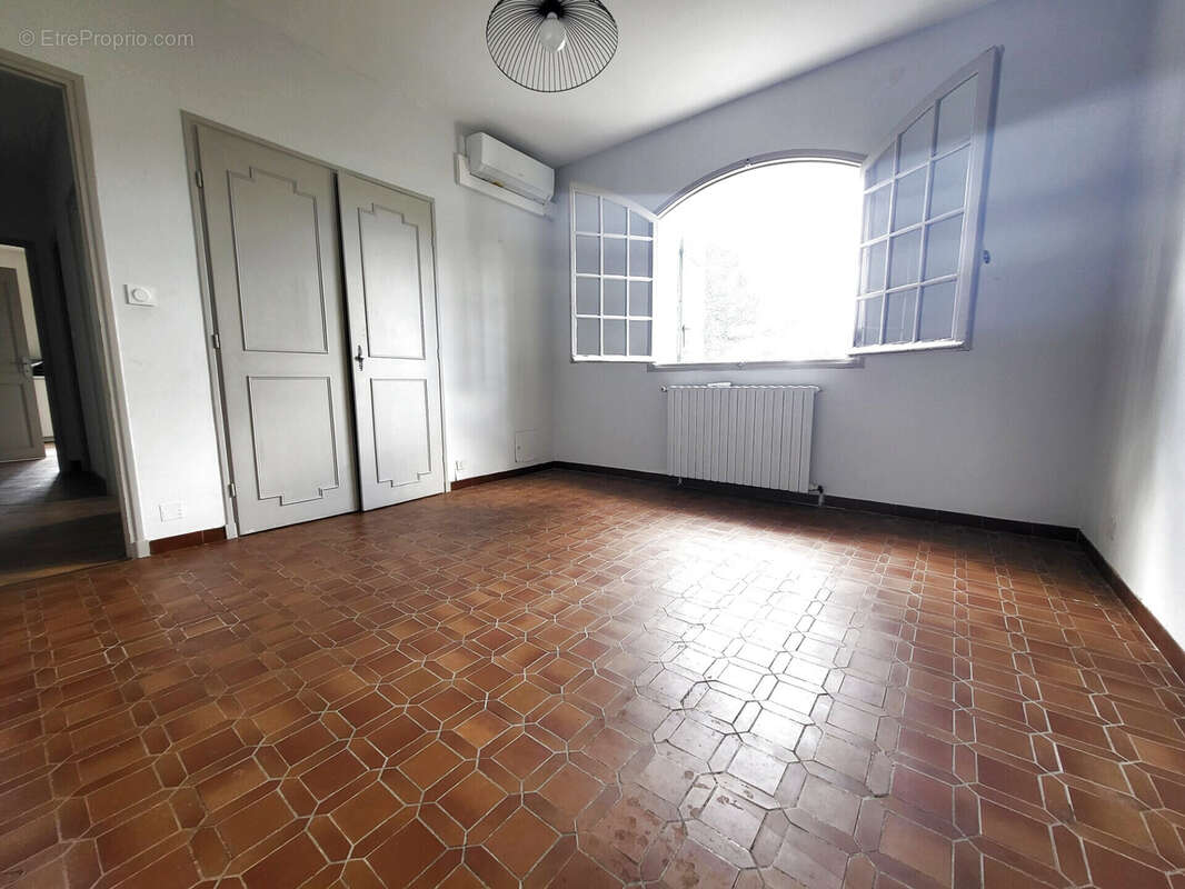 Vente maison 7 pieces quartier camplanier nîmes - photo 11