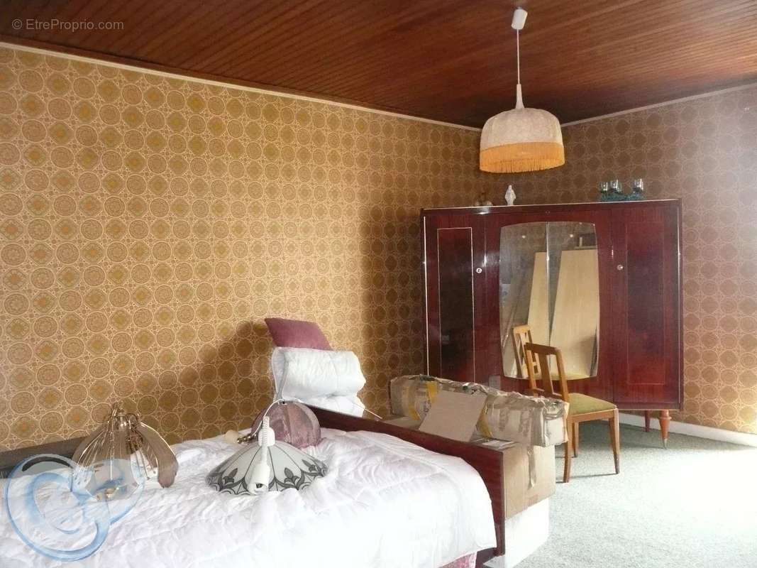 Maison à SAINT-MARTIAL-DE-NABIRAT