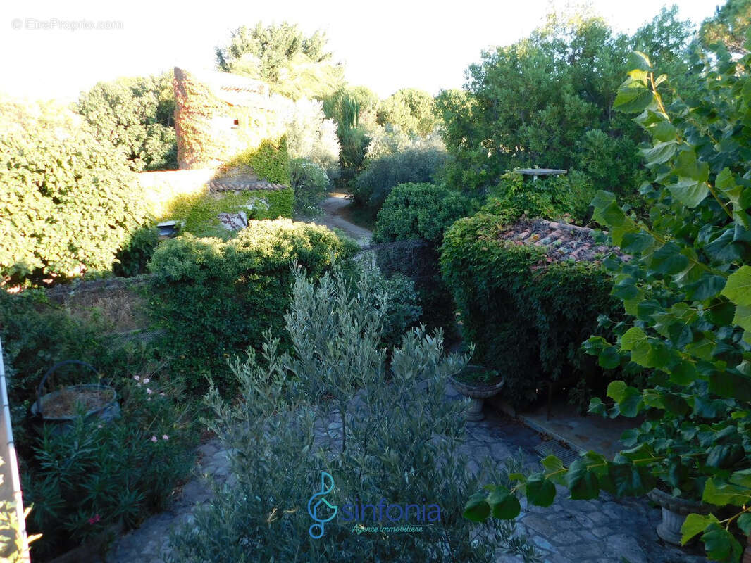 Maison à SAINT-PAUL-LES-FONTS
