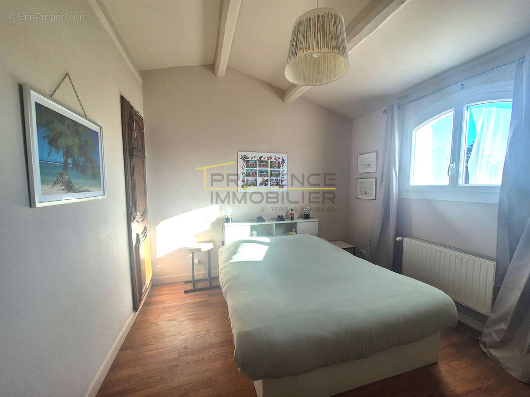 Maison à MONTELIMAR