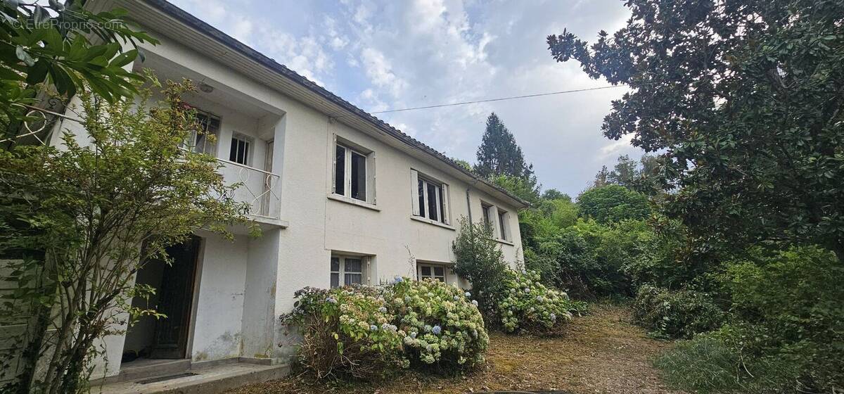 Maison à FIGEAC