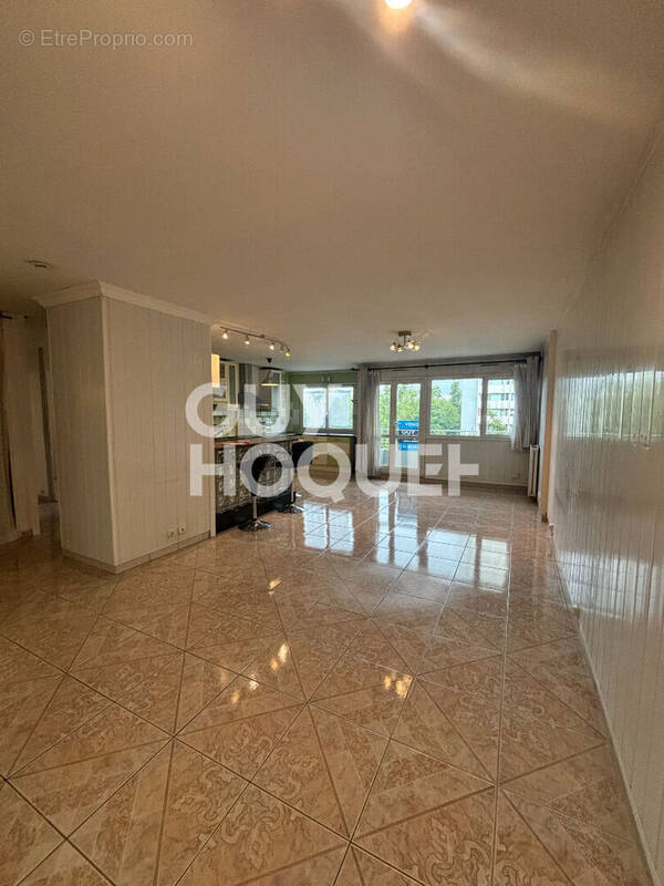 Appartement à BOISSY-SAINT-LEGER