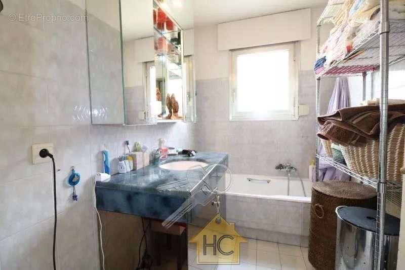 Appartement à LE CANNET