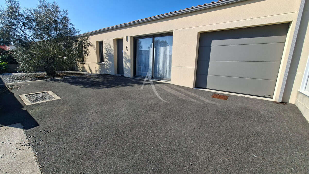 Maison à LE POIRE-SUR-VIE