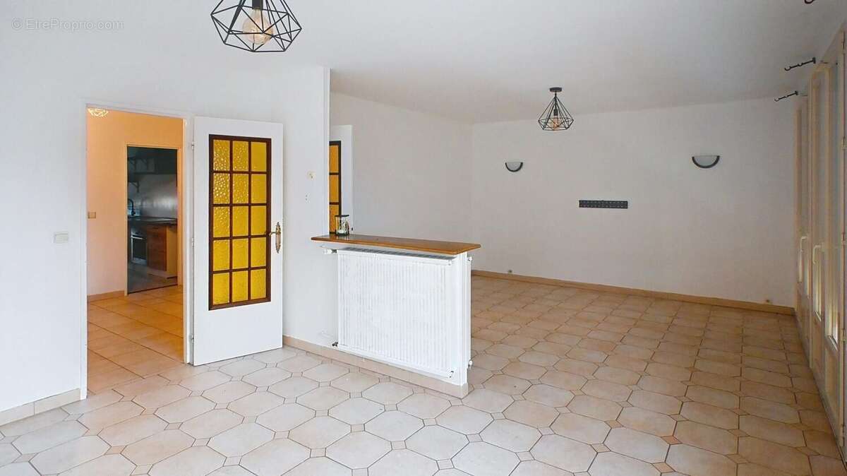 Photo 2 - Maison à MANTES-LA-VILLE