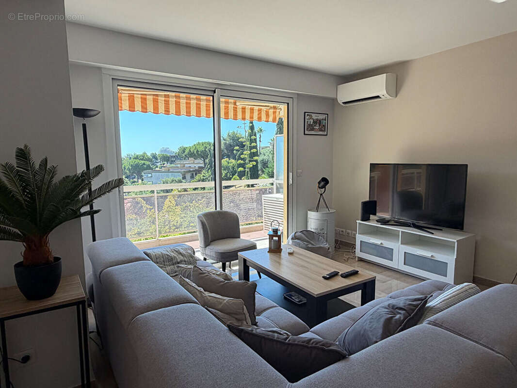 Appartement à VILLENEUVE-LOUBET