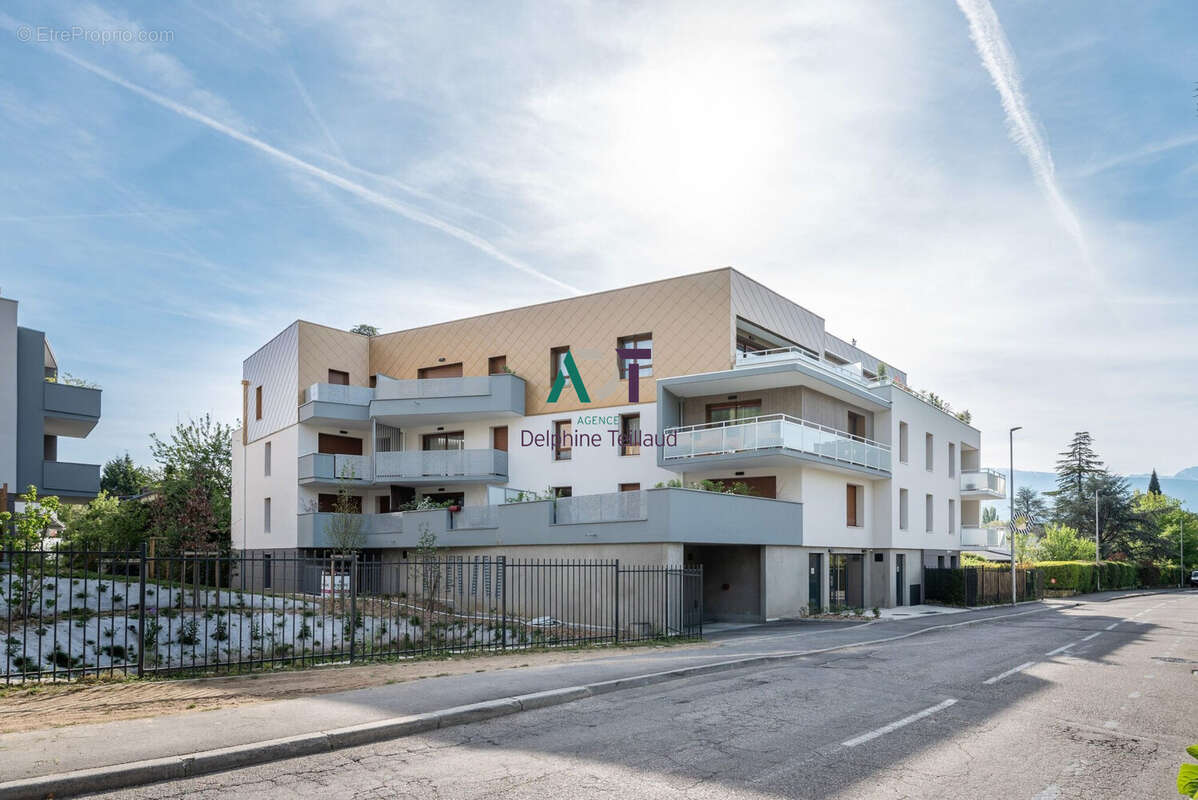 Appartement à MEYLAN