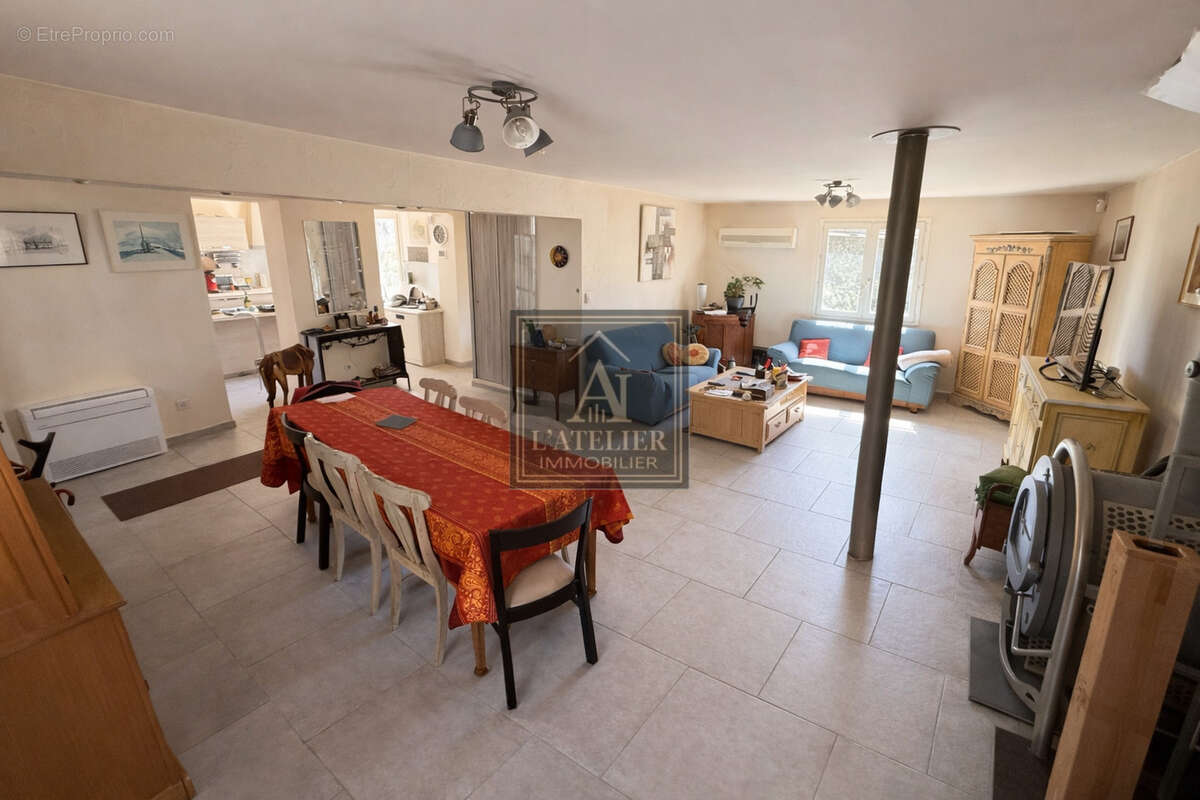 Maison à SOLLIES-TOUCAS