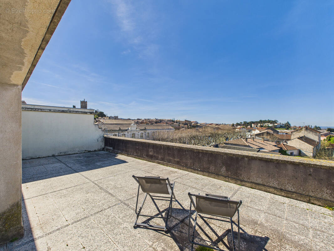 Appartement à VALREAS