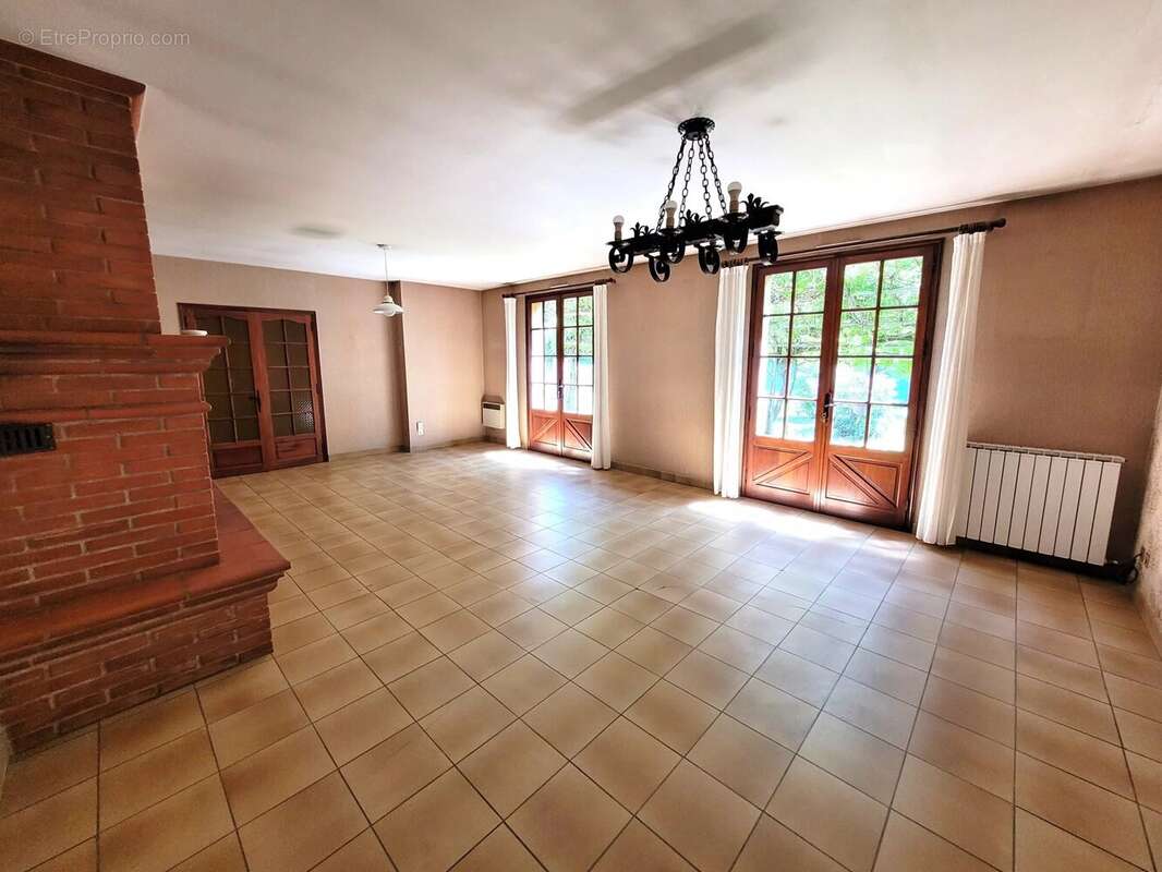 Maison à MONTRABE