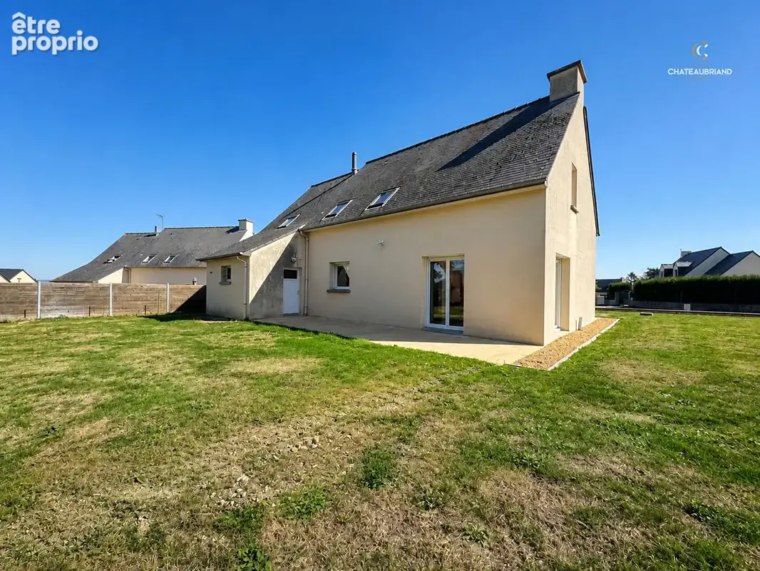 Maison familiale dans une commune à  Min de Sens de Bretagne, 110 m² avec jardin de 1052 m² et grand garage - photo 2