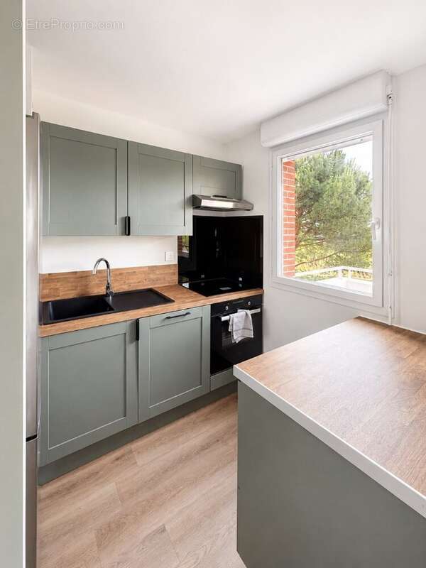 T2 46 m² entièrement rénové  Résidence avec piscine  Fonsorbes - photo 2
