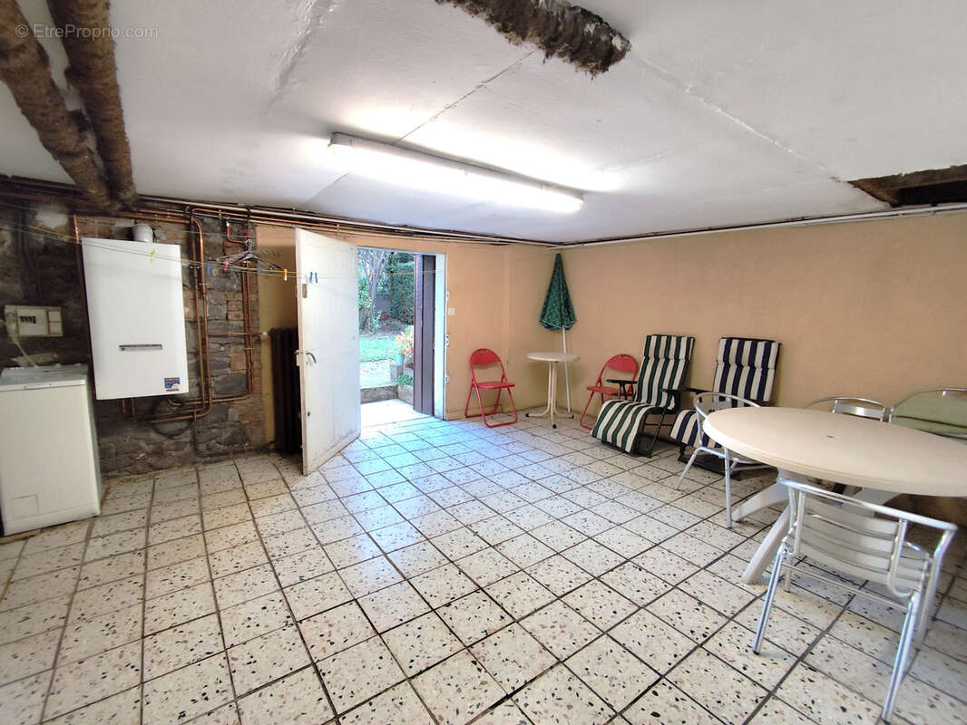 Maison  avec jardin et garage - photo 11