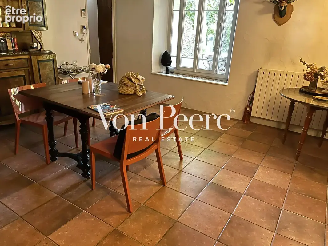 Maison 7 pièces 192 m² à vendre à Noves (13550) - photo 5
