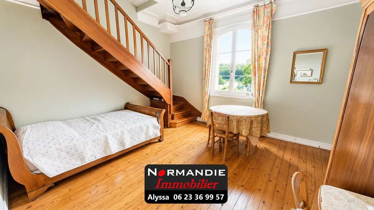 Appartement à GRUCHET-LE-VALASSE