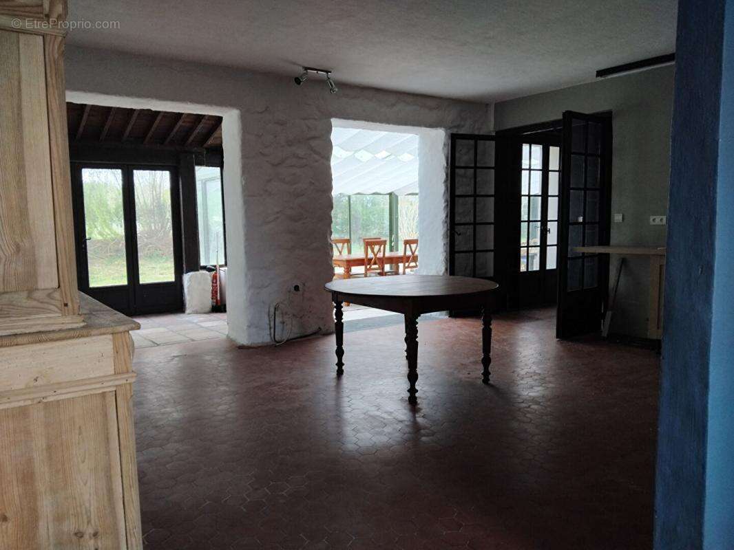 Maison à SAINT-CHRISTOLY-MEDOC