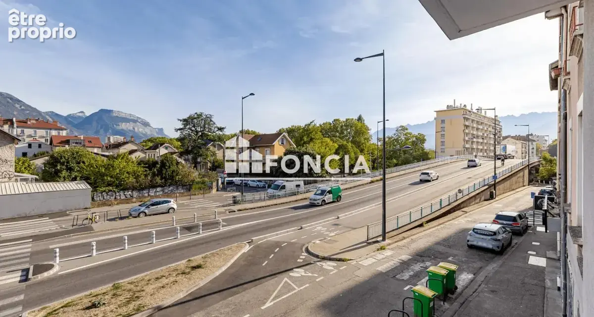 GRENOBLE, 139 rue des Alliés - T3 pour investissement locatif ! - photo 4