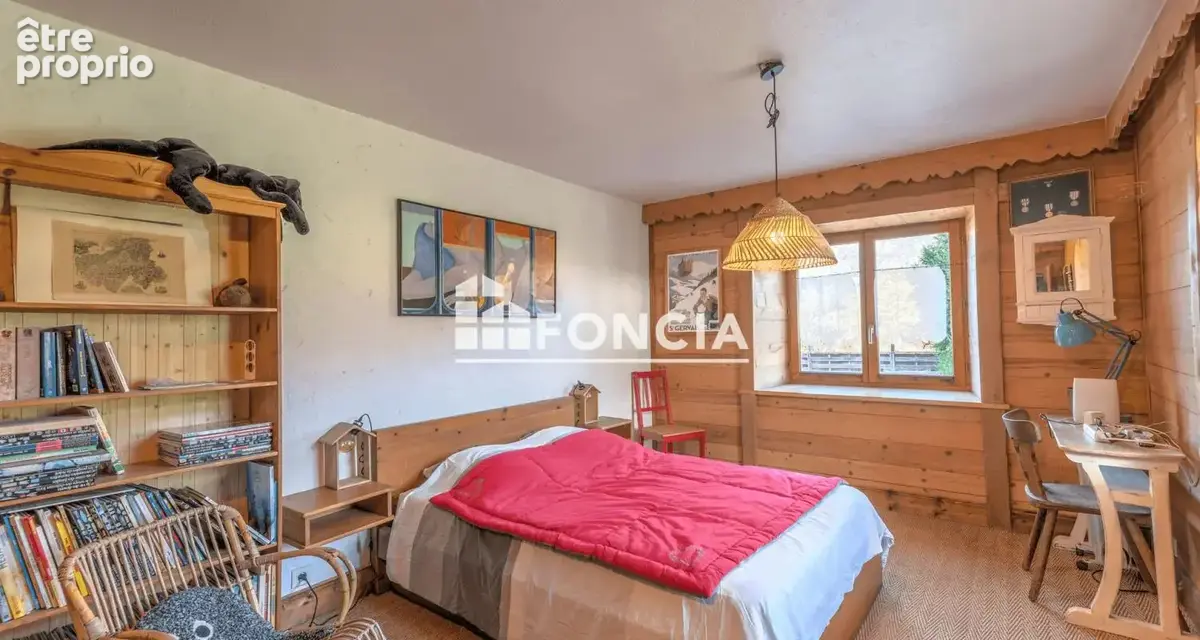 Authentique ferme de caractère avec grange à aménager et vue panoramique sur les montagnes environnantes - photo 11