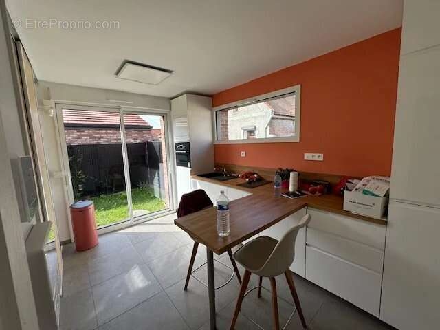 Commerce à ESQUERCHIN