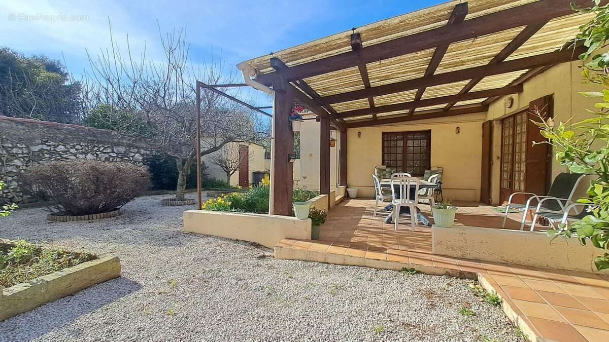 Maison à MARSEILLE-9E