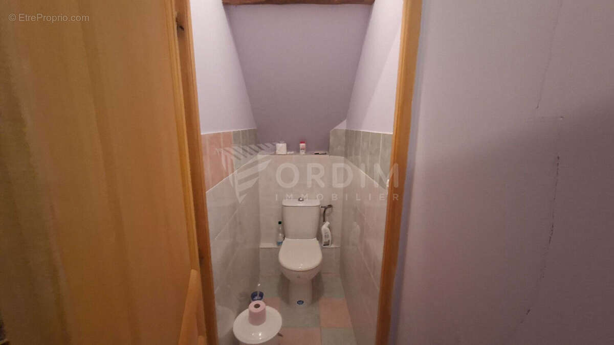 Maison pleine de charme et d'authenticité au coeur du village ! - photo 8