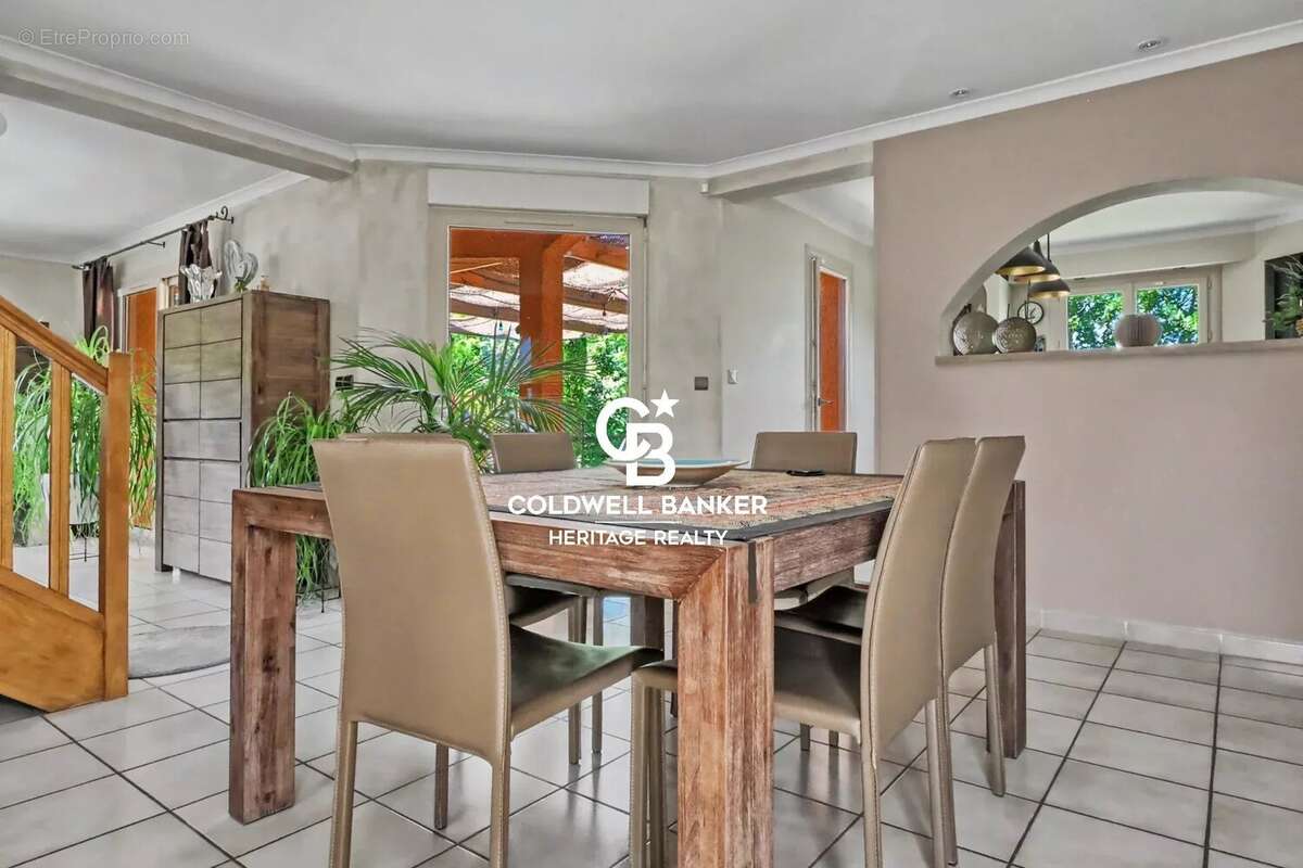 Maison à JONAGE