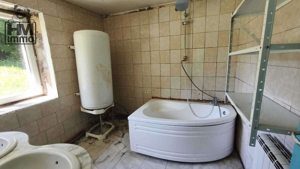 Maison 130 m² à Chateau-Chervix  - photo 9