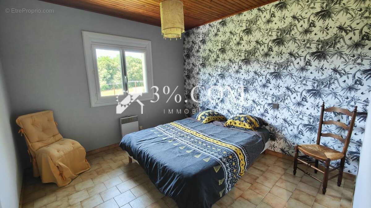 Maison 4 chambres 2700 m2 de terrain - photo 10