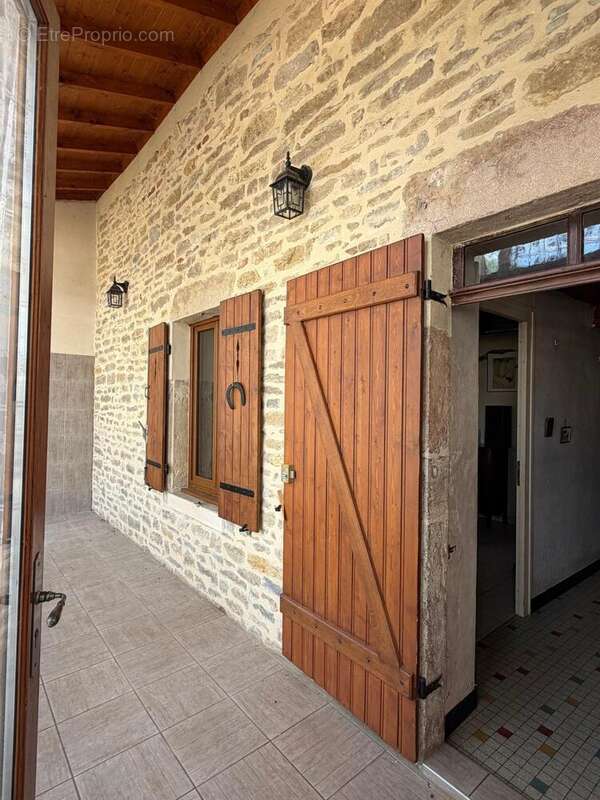 Maison 86 m² à Louhans  - photo 9