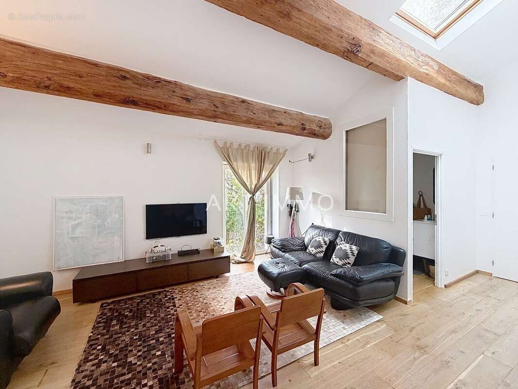 Maison à CAUMONT-SUR-DURANCE